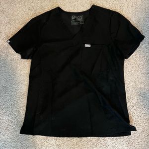 Figs Catarina One-Pocket Scrub Top in Black